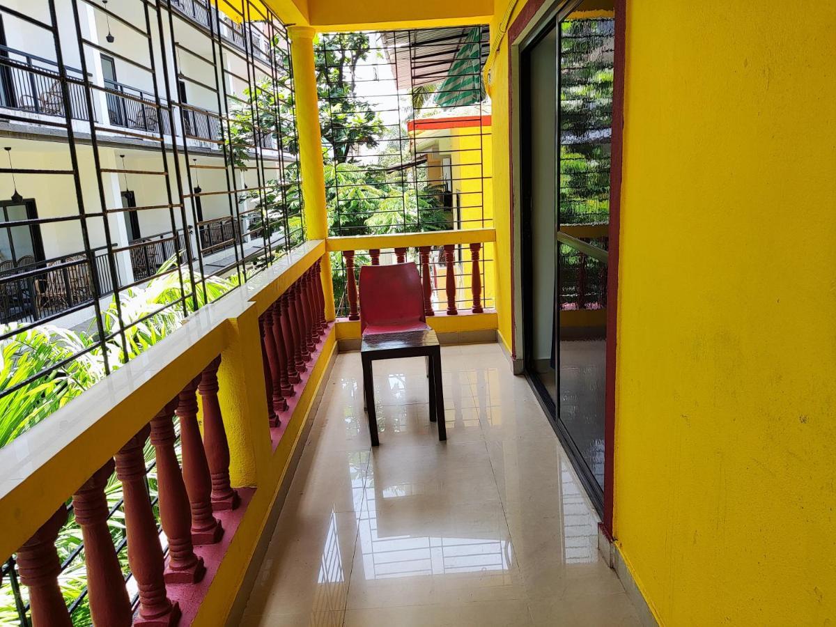 Maria Comfort Stay Baga Exterior photo